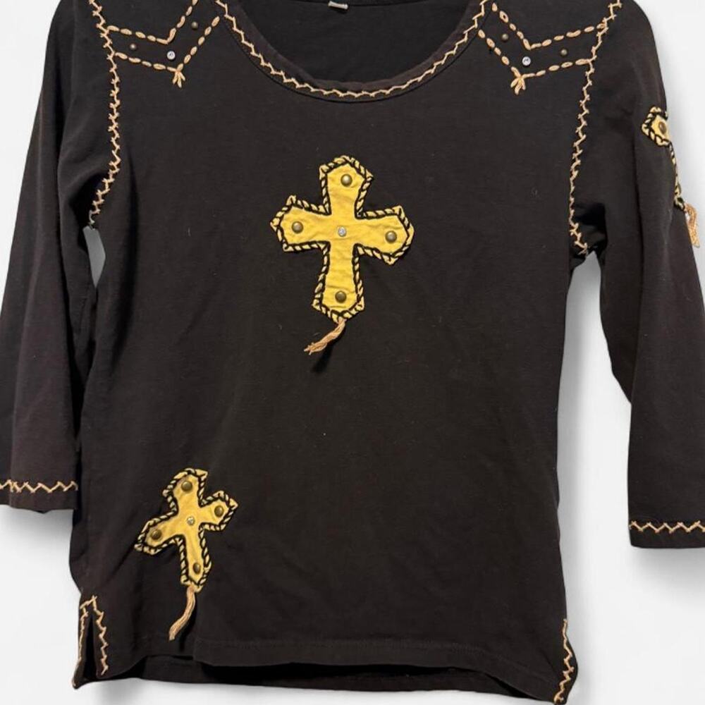 Black western cross applique top medium